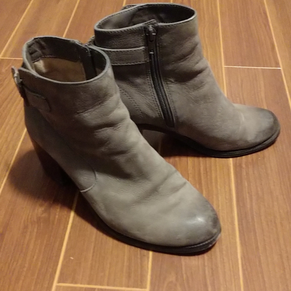 ❤️Gray Booties - Picture 2 of 8